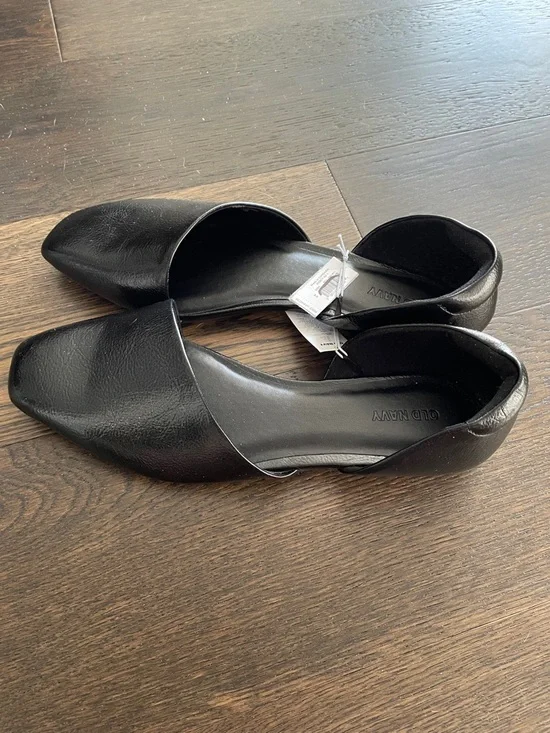 Old Navy Black Dorsay Flats - Picture 4 of 7